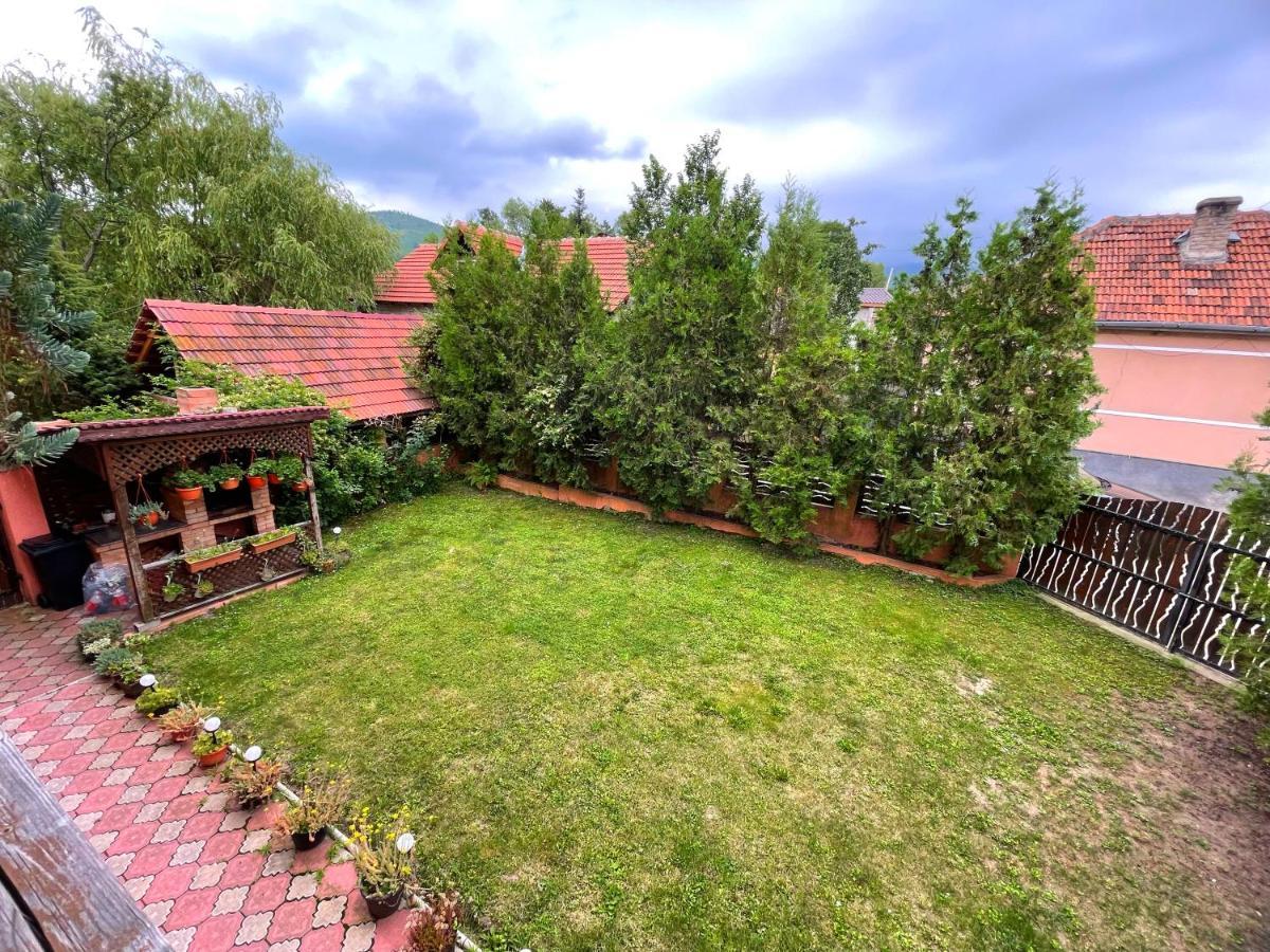Lodge Casa De Vacanta La Faurie